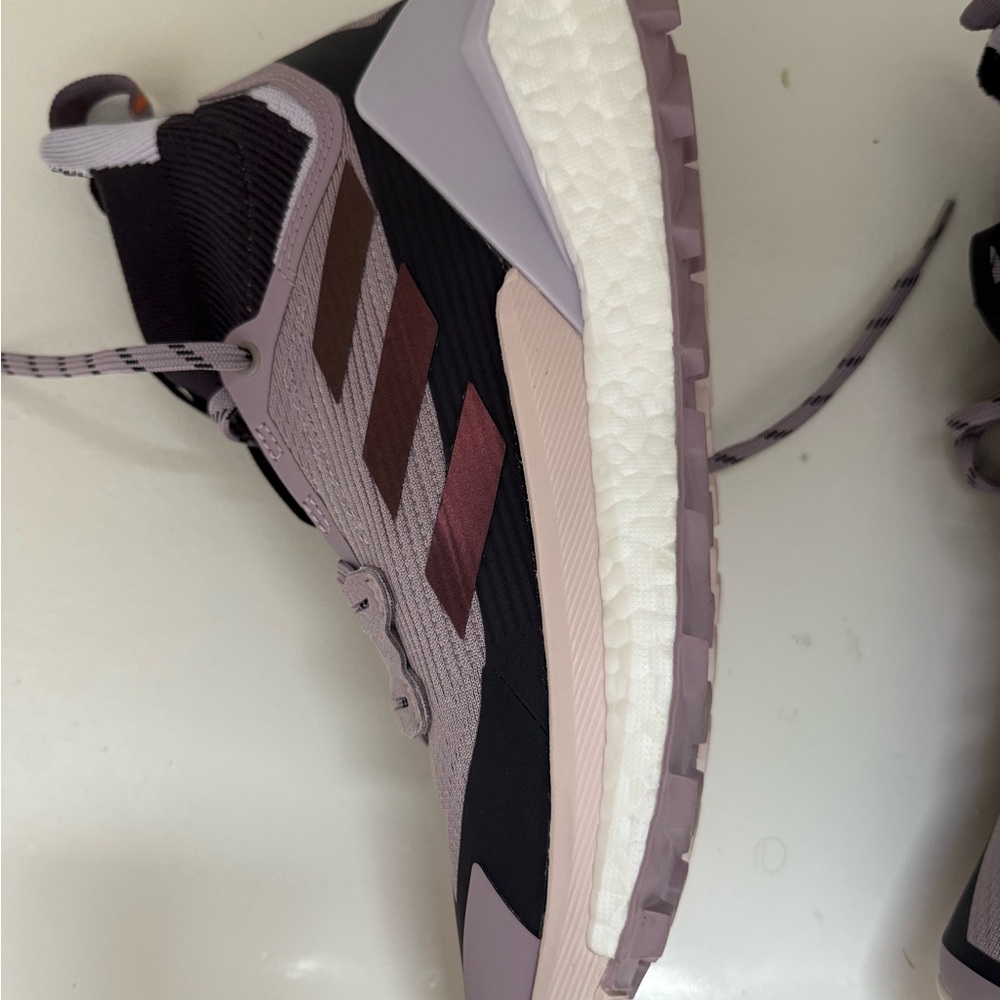 Adidas Women's Black and Purple Sneakers brand new women’s 8.5 or 7 for men